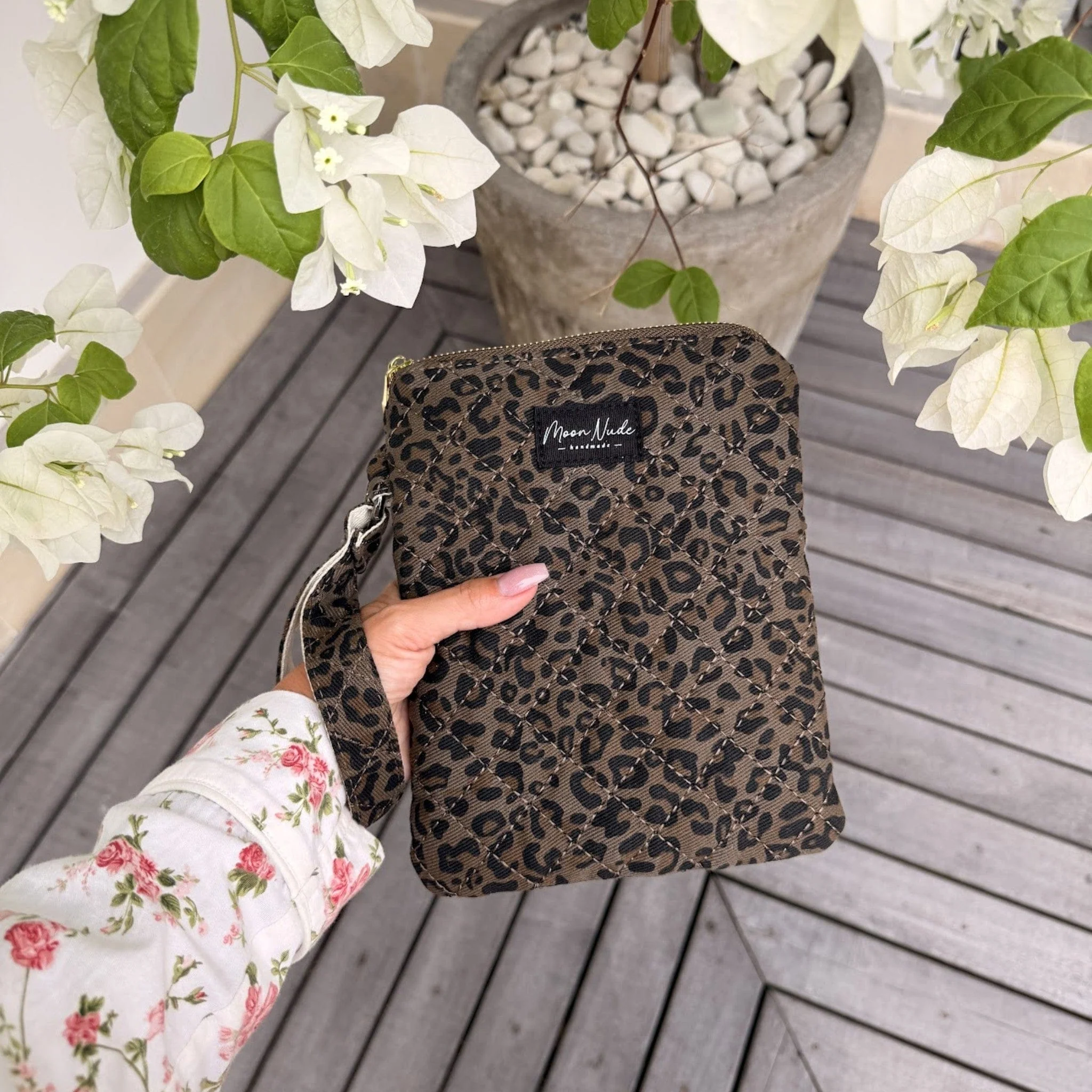 Savanna eReader Pouch - Image 2