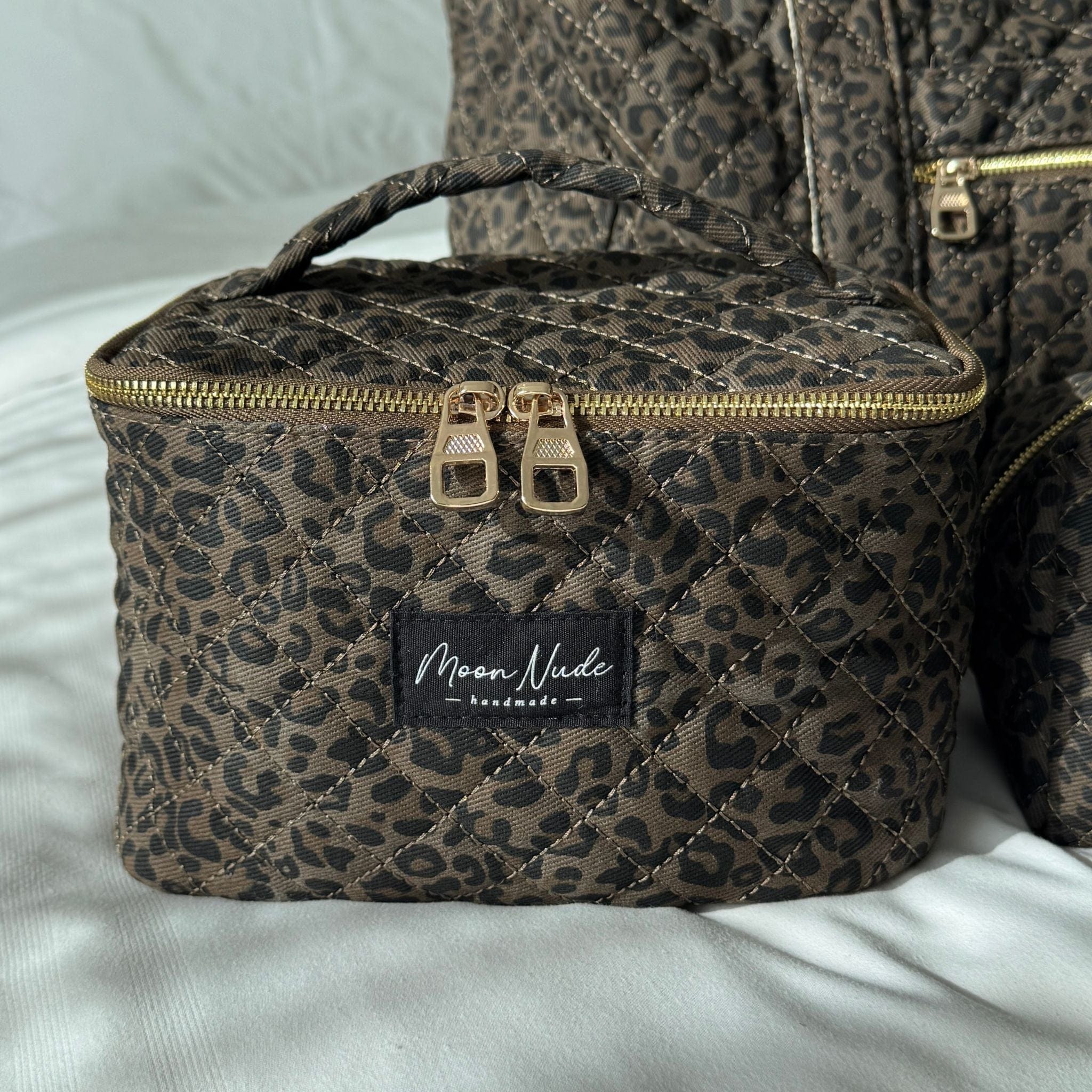 Savanna Vanity Bag - Image 2